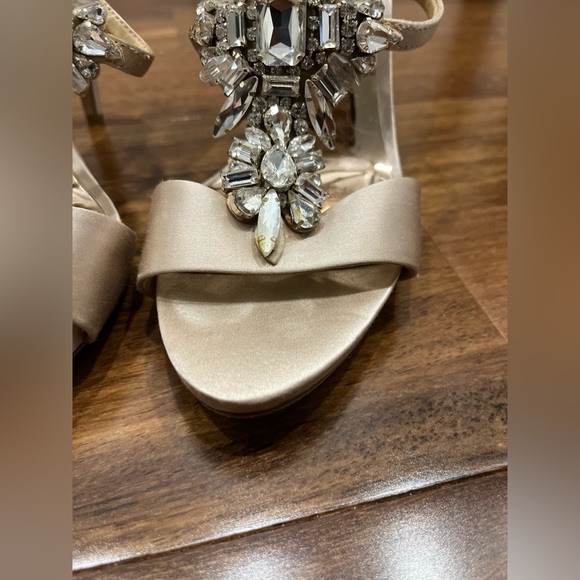 Badgley Mischka Heels - Picture 2 of 6